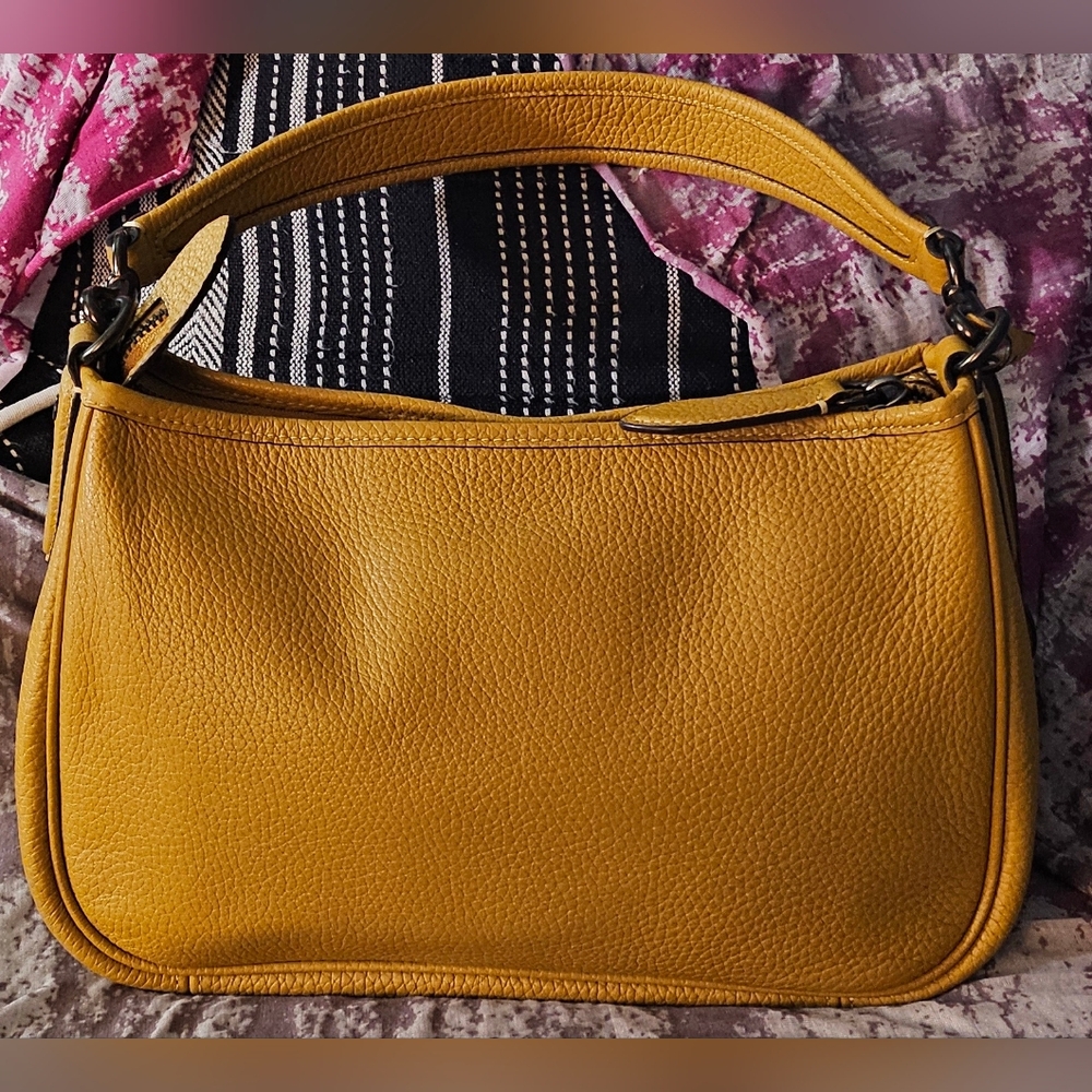 Coach Cary Leather Shoulder Bag Yellow - Picture 2 of 9